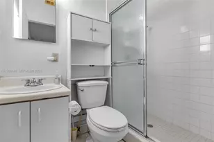 19200 SW 218th St, Miami, FL 33170 - Photo 17