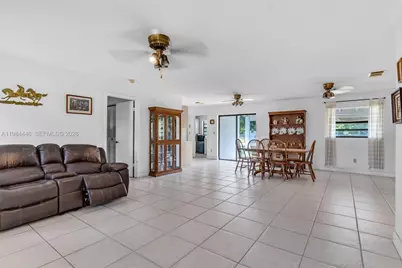 19200 SW 218th St, Miami, FL 33170 - Photo 7