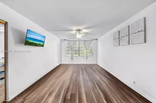 1101 NE 191st St, Miami, FL 33179 - Photo 17