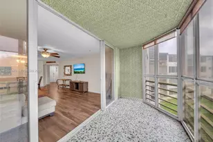 1101 NE 191st St, Miami, FL 33179 - Photo 13