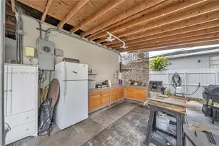 213 W 20th St, Hialeah, FL 33010 - Photo 21