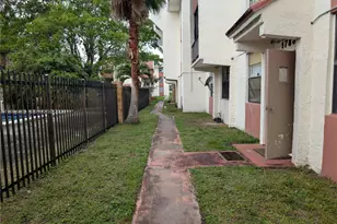 1788 NW 55th Ave, Lauderhill, FL 33313 - Photo 21