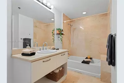 6515 Collins Ave #1610, Miami Beach, FL 33141 - Photo 3