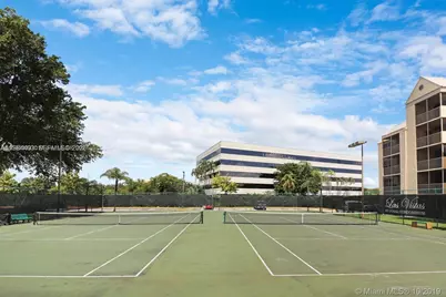 8245 Lake Dr #406, Doral, FL 33166 - Photo 15
