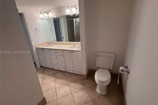 3610 Yacht Club Dr, Aventura, FL 33180 - Photo 17