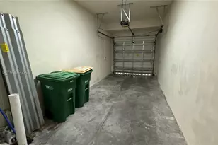 5866 Hampton Hills Blvd, Tamarac, FL 33321 - Photo 9