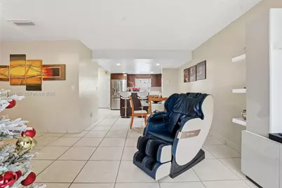 210 NW 87th Ave #L206, Miami, FL 33172 - Photo 9