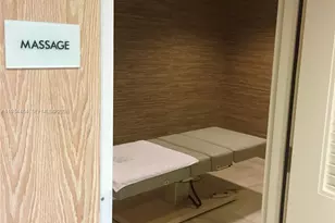 400 Sunny Isles Blvd, Sunny Isles Beach, FL 33160 - Photo 65