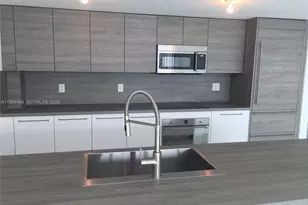 400 Sunny Isles Blvd, Sunny Isles Beach, FL 33160 - Photo 5