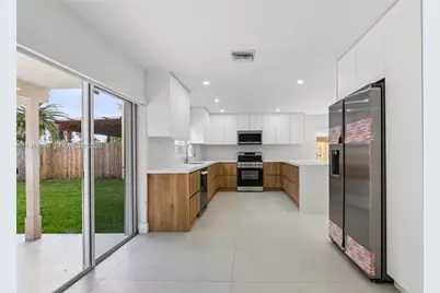 15174 SW 111th St, Miami, FL 33196 - Photo 13