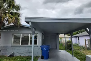 1528 S Ave S, Riviera Beach, FL 33404 - Photo 1