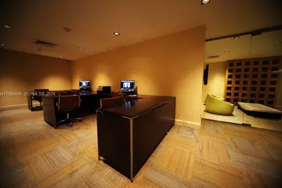 950 Brickell Bay Dr #4708, Miami, FL 33131 - Photo 21