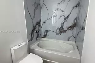 11601 NW 89th St, Doral, FL 33178 - Photo 21