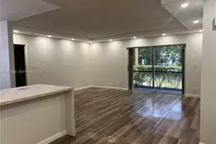 3001 N Oakland Forest Dr, Oakland Park, FL 33309 - Photo 5