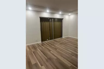 3001 N Oakland Forest Dr #104, Oakland Park, FL 33309 - Photo 9