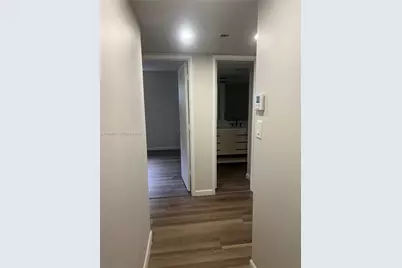 3001 N Oakland Forest Dr #104, Oakland Park, FL 33309 - Photo 11