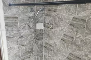 14901 SW 4th St, Pembroke Pines, FL 33027 - Photo 17