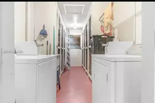 14901 SW 4th St, Pembroke Pines, FL 33027 - Photo 23