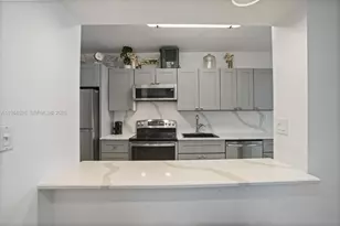 100 Lincoln Rd, Miami Beach, FL 33139 - Photo 5