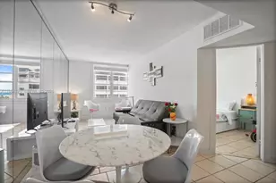 100 Lincoln Rd, Miami Beach, FL 33139 - Photo 11