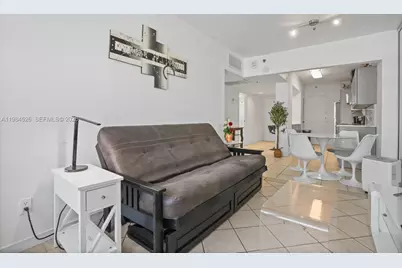 100 Lincoln Rd #825, Miami Beach, FL 33139 - Photo 13