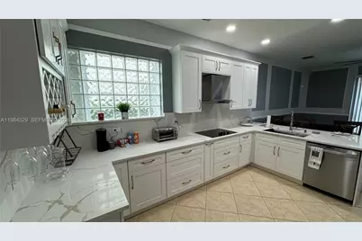 4837 NW 20th Pl, Coconut Creek, FL 33063 - Photo 9