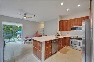 930 Bluewood Terrace, Weston, FL 33327 - Photo 13