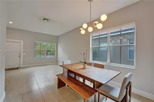 930 Bluewood Terrace, Weston, FL 33327 - Photo 9