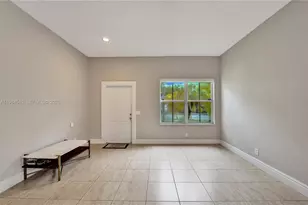 930 Bluewood Terrace, Weston, FL 33327 - Photo 7