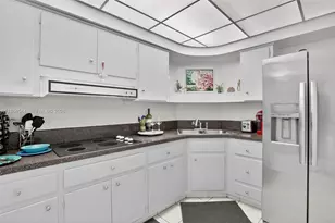 3233 NE 34th St, Fort Lauderdale, FL 33308 - Photo 17