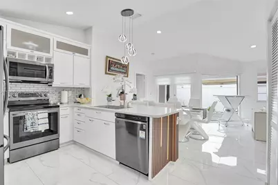 11761 NW 12th St, Pembroke Pines, FL 33026 - Photo 13