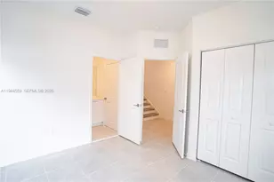 12133 NW 23rd Ct, Miami, FL 33167 - Photo 9