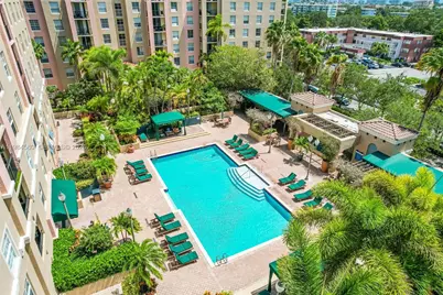 520 SE 5th Ave #1307, Fort Lauderdale, FL 33301 - Photo 3