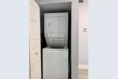 1455 Holly Heights Dr #17, Fort Lauderdale, FL 33304 - Photo 17