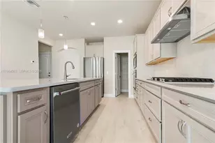 8185 Tailshot Ct, Lake Worth, FL 33467 - Photo 7