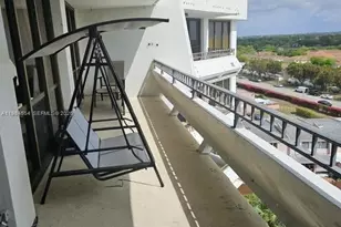 13951 Kendale Lakes Cir, Miami, FL 33183 - Photo 5