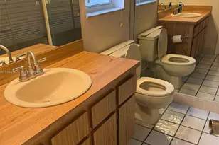 2305 NW 89th Dr, Coral Springs, FL 33065 - Photo 11