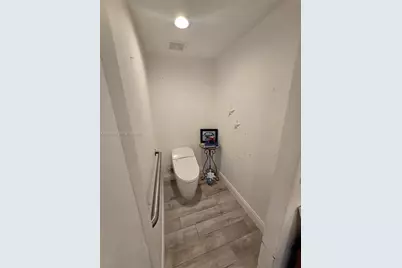 2880 NE 14th St Cswy #311, Pompano Beach, FL 33062 - Photo 17