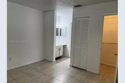 6001 Shakerwood Cir #204, Tamarac, FL 33319 - Photo 11