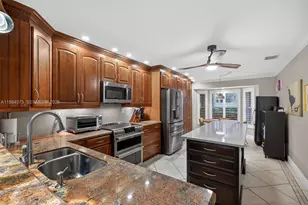 1860 Sweetbay Way, Hollywood, FL 33019 - Photo 13