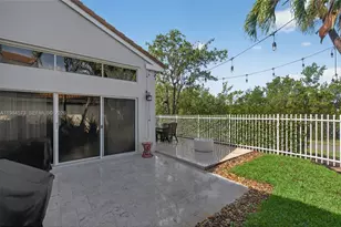 1860 Sweetbay Way, Hollywood, FL 33019 - Photo 33