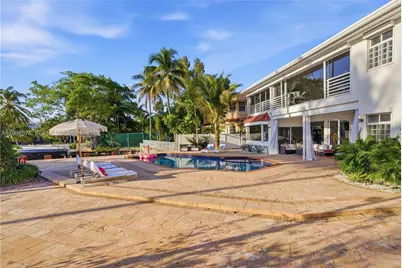 3401 NE 165th St, North Miami Beach, FL 33160 - Photo 37