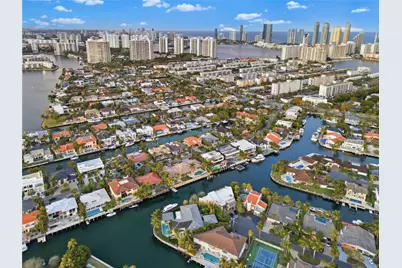 3401 NE 165th St, North Miami Beach, FL 33160 - Photo 51