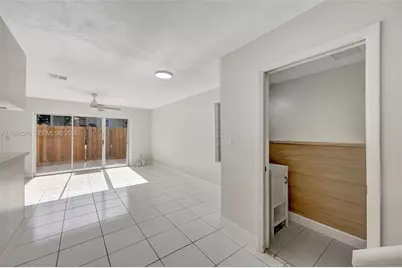 15224 SW 111th St, Miami, FL 33196 - Photo 7