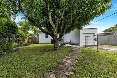 1539 Funston St, Hollywood, FL 33020 - Photo 43