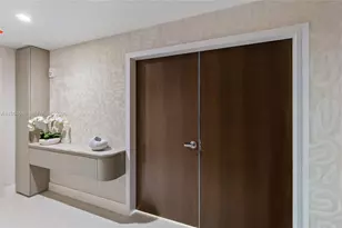 700 NE 24th St, Miami, FL 33137 - Photo 11