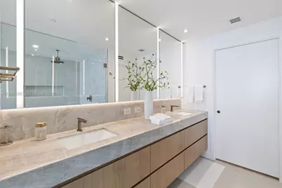 700 NE 24th St #3201, Miami, FL 33137 - Photo 13