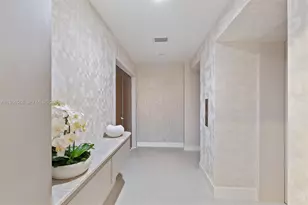 700 NE 24th St, Miami, FL 33137 - Photo 27