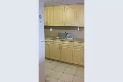 10000 NW 80Ct #2463, Hialeah Gardens, FL 33016 - Photo 9