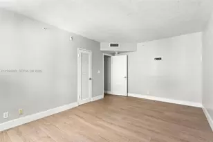 3001 S Ocean Dr, Hollywood, FL 33019 - Photo 27